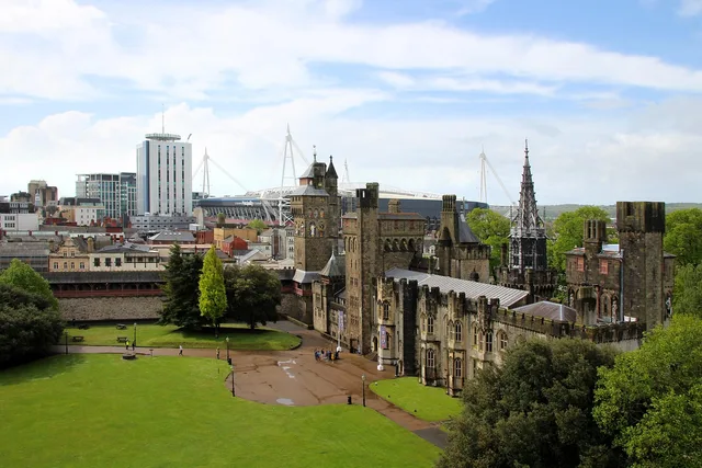 cardiff, wales, castle, architecture, skyline, sightseeing, historical, middle ages, tourism, fortress, landmark, cardiff, cardiff, cardiff, cardiff, cardiff. Welsh-language local SEO in Cardiff and Wales, a guide to Google Business Profile tactics